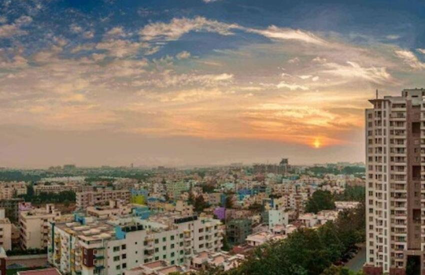 Real Estate: ದೇಶದಲ್ಲಿ ಖಾಲಿ ಬಿದ್ದಿವೆ 1 ಕೋಟಿಗೂ ಹೆಚ್ಚು ಮನೆಗಳು, ಶ್ರೀಮಂತರನ್ನೇ ಟಾರ್ಗೆಟ್ ಮಾಡುತ್ತಿದ್ದಾರೆ ಬಿಲ್ಡರ್​ಗಳು